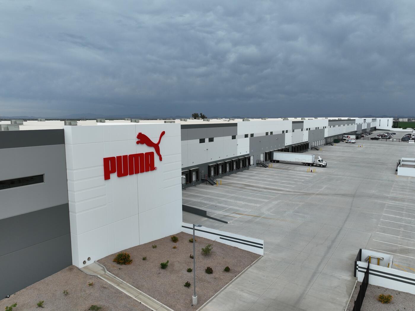 distribution center 
