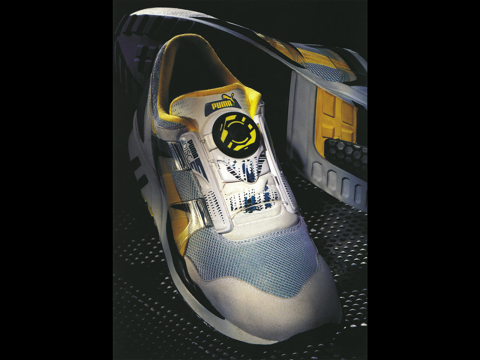 PUMA shoe with DISC system
