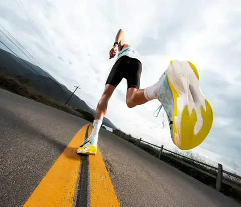 26SS_Run_Deviate-Nitro-Elite-4_LOOK2_Drop-2_Mens_4868_RGB.webp