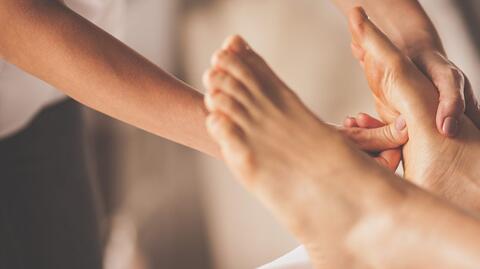 Füße bei einer Fußreflexzonenmassage